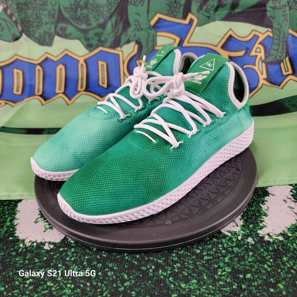 Adidas Pharrell Williams DA9619 Men's Holi Green Athletic Sneaker Shoes Sz 10 - Picture 1 of 11